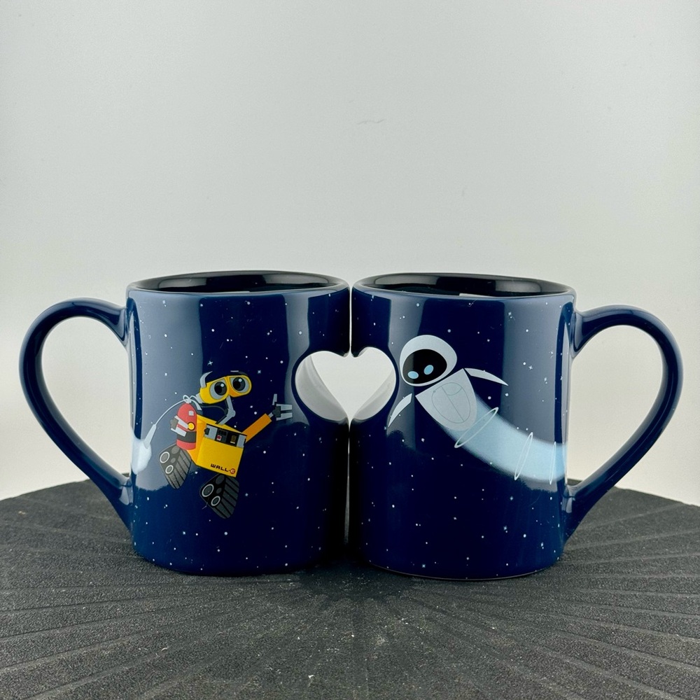 Walle and Eve coffee cup set